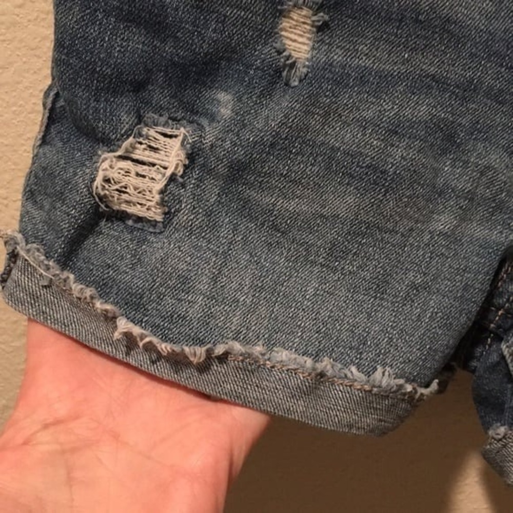 Lucky Brand Denim shorts Riley blue rolled hem distressed Size 10 - Picture 3 of 7